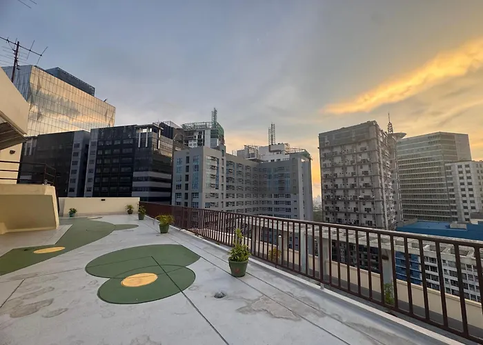Beside Pool Gym And Rooftop In Grand Emerald Tower